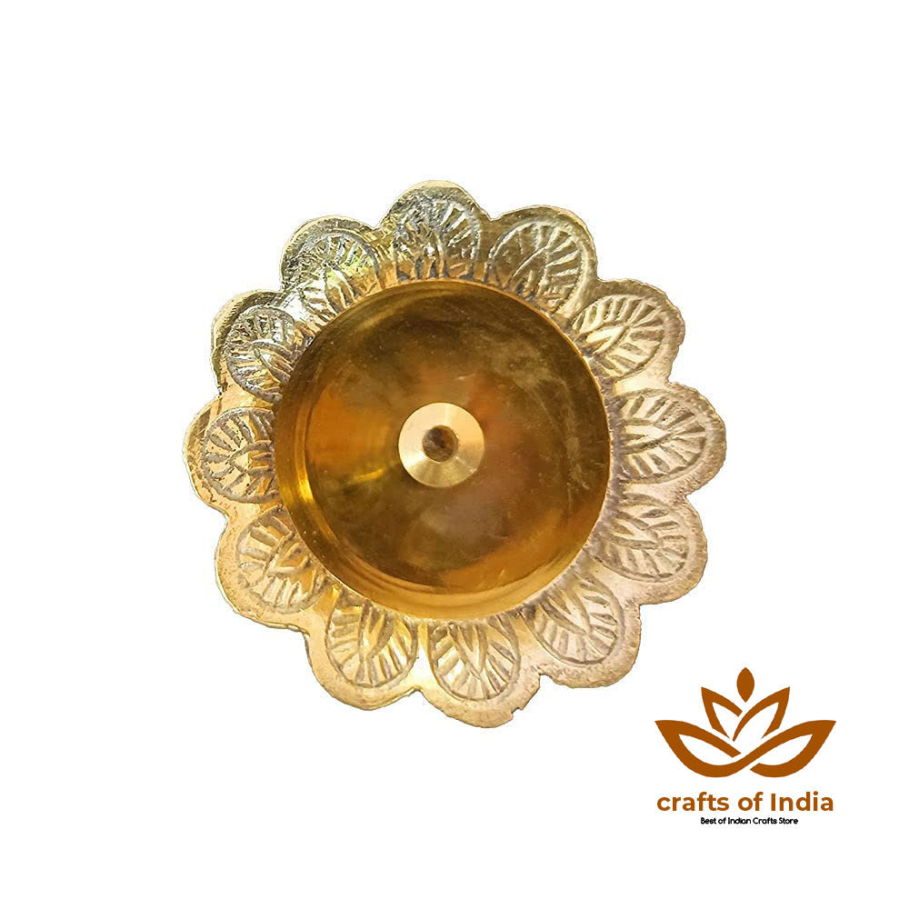 Crafts of India : Pure Brass Devdas Akhand Diya Deepak, Puja Dia, Oil Lamp, Traditional Design for Pooja Room, Home Décor, Diwali/Navratri/Festival Gift