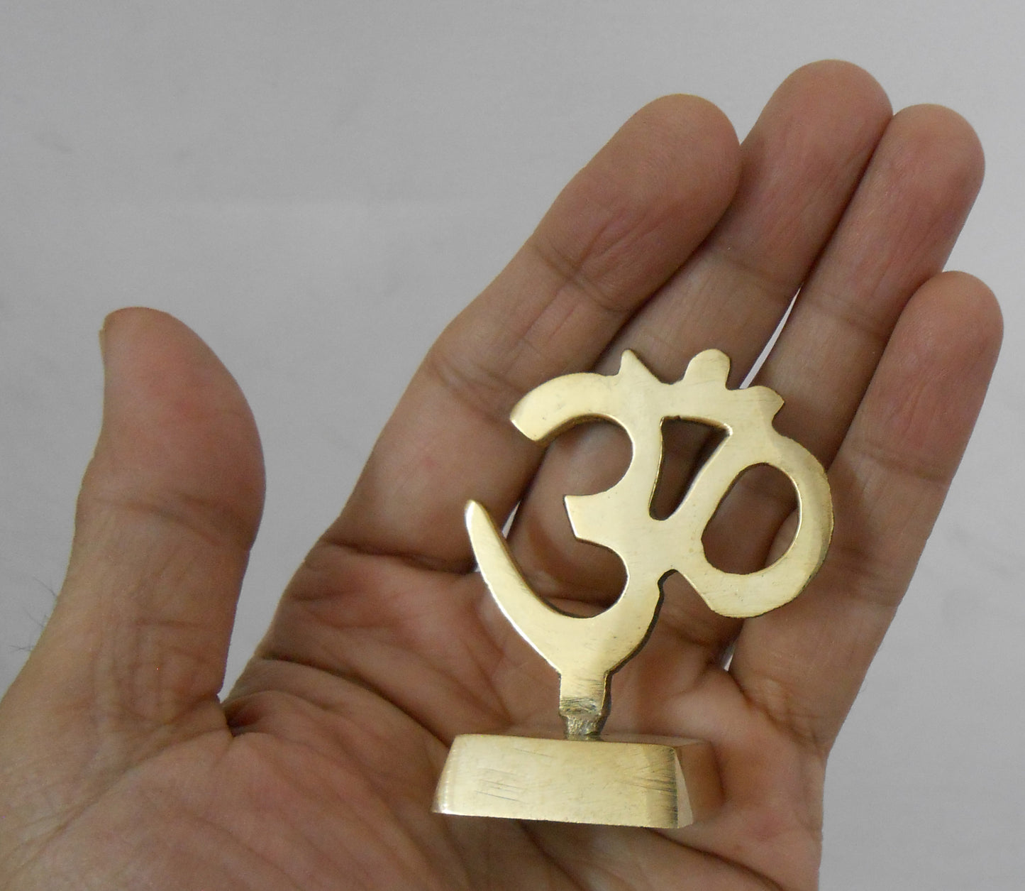 Crafts of India Handcrafted Brass Om/Aum Table Top Decor - Elegant Spiritual Symbol for Home or Office