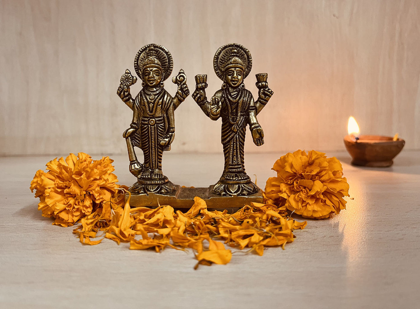Crafts of India Divine Idol of Lakshmi Narayan Small Brass Statue