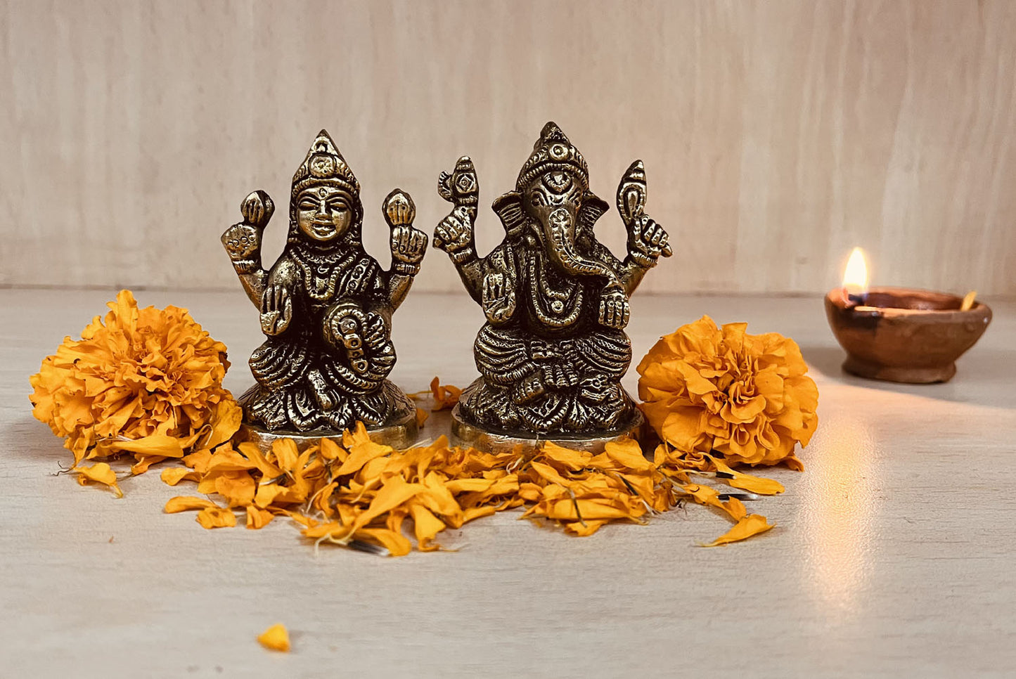 Crafts of India Divine Lakshmi Ganesha Small Brass Statue