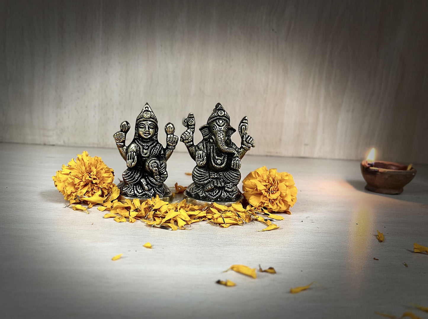 Crafts of India Divine Lakshmi Ganesha Small Brass Statue